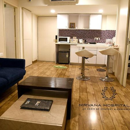 Rajhans Belliza Luxurious Studio Apartment Surat Exterior photo